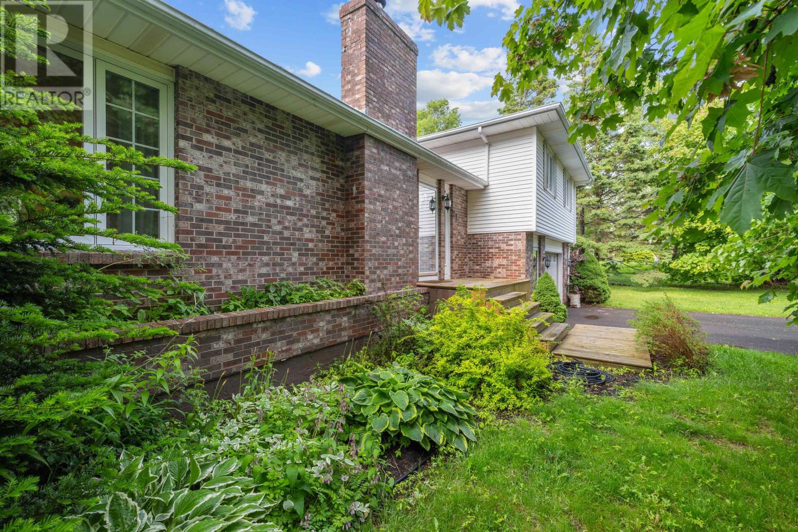 Property at 21 Duncan Avenue image 4