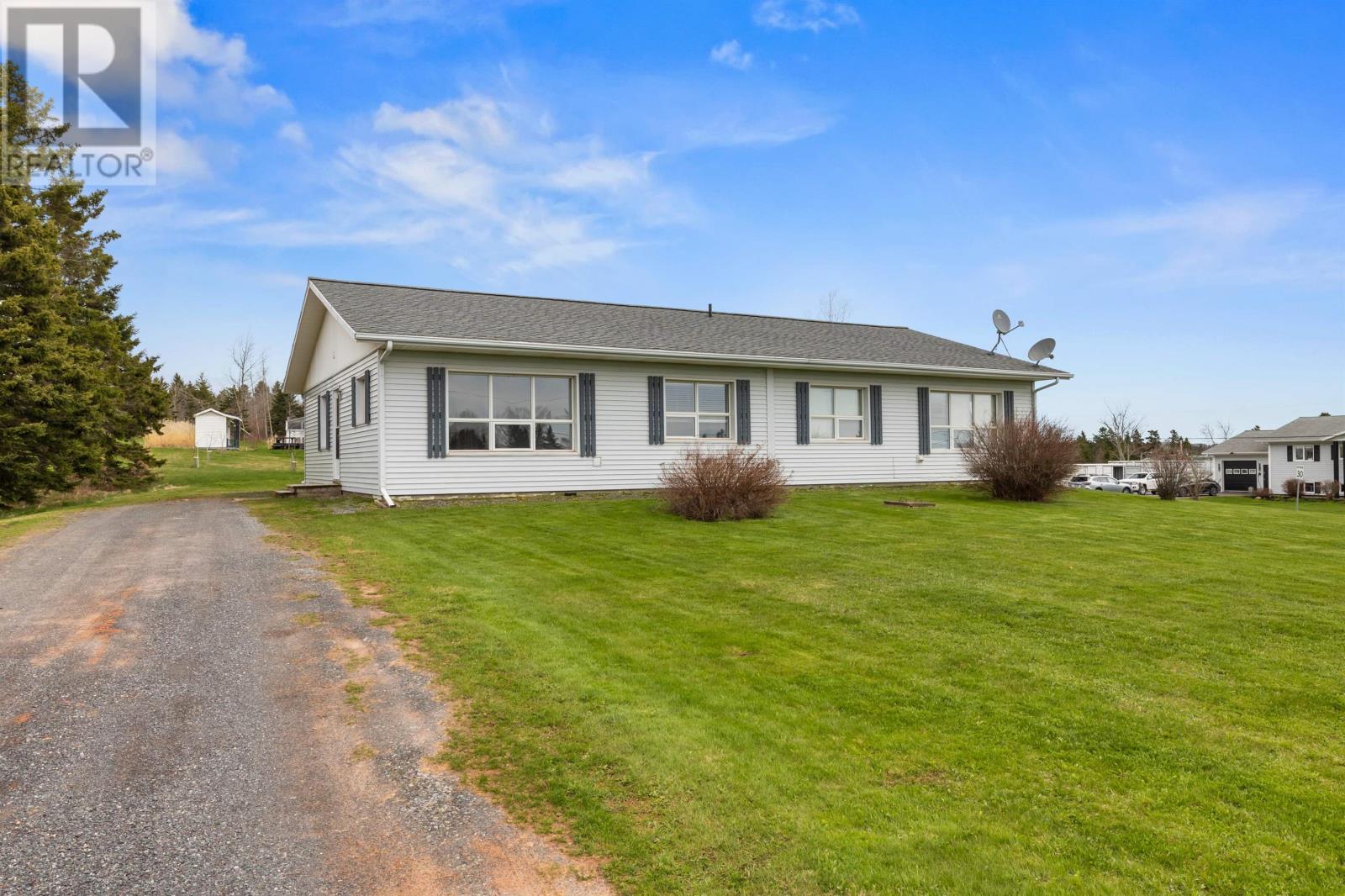 7 Bayview Crescent, Souris West, Prince Edward Island  C0A 2B0 - Photo 1 - 202514697