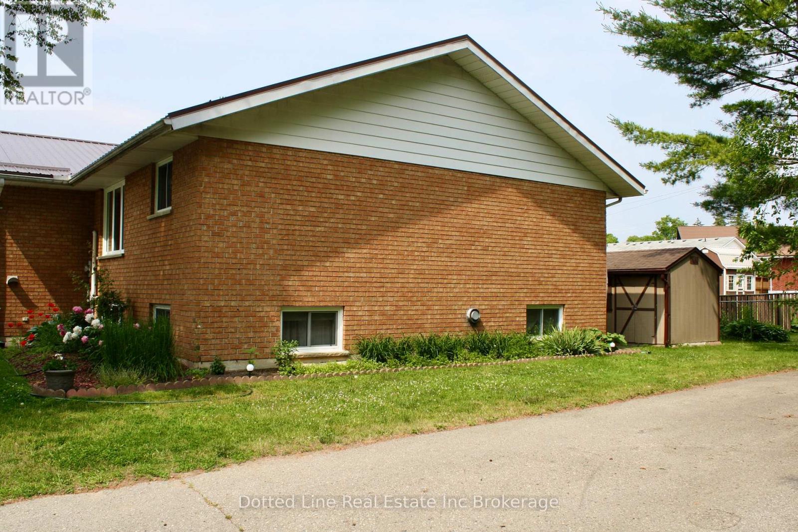 15 - 214 South Street W, Aylmer, Ontario  N5H 3E6 - Photo 5 - X12222508