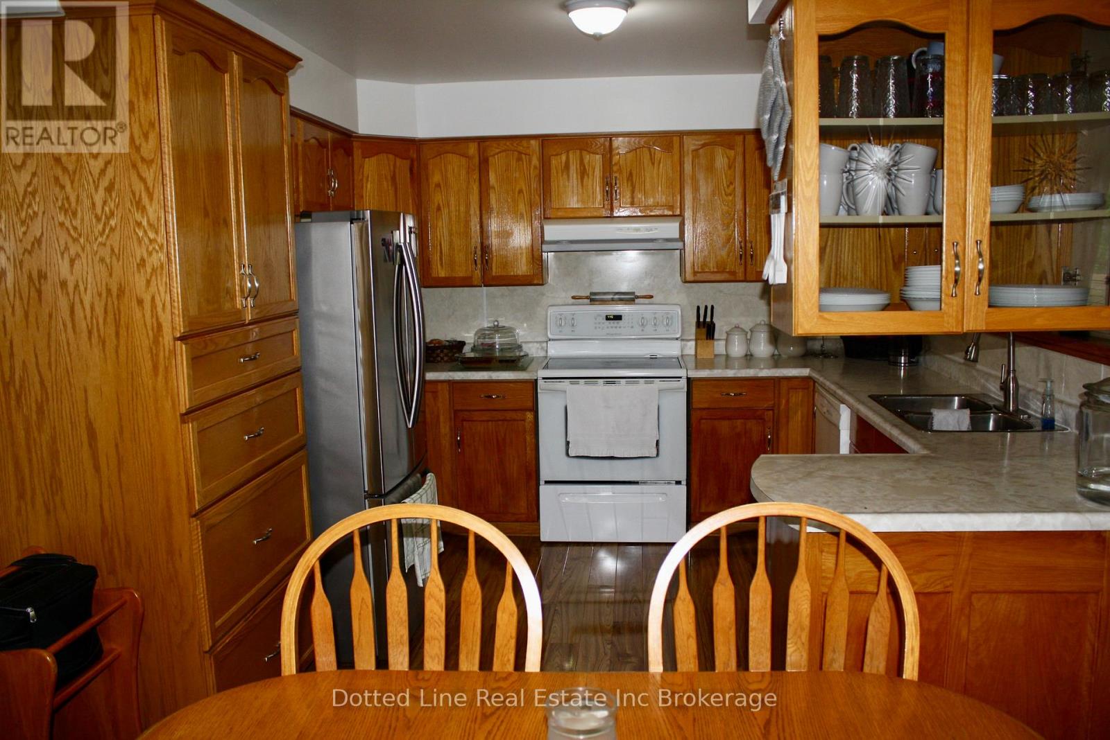 15 - 214 South Street W, Aylmer, Ontario  N5H 3E6 - Photo 6 - X12222508