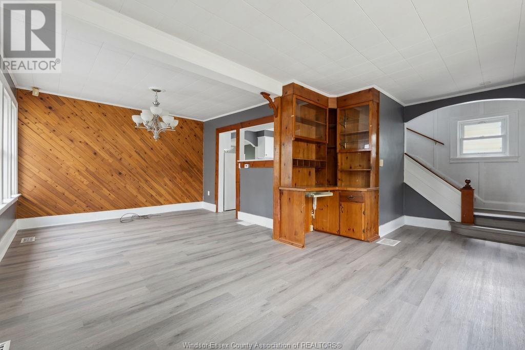 Property at 1956 FRANCOIS image 3