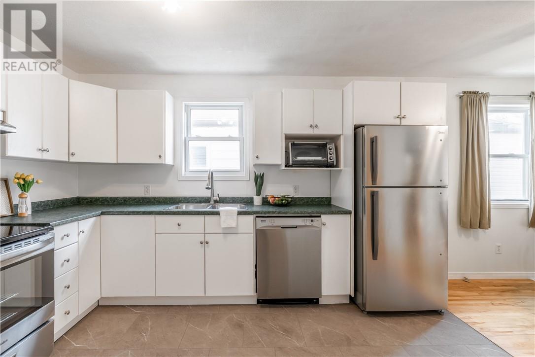 Property at 154 Walter Avenue image 4