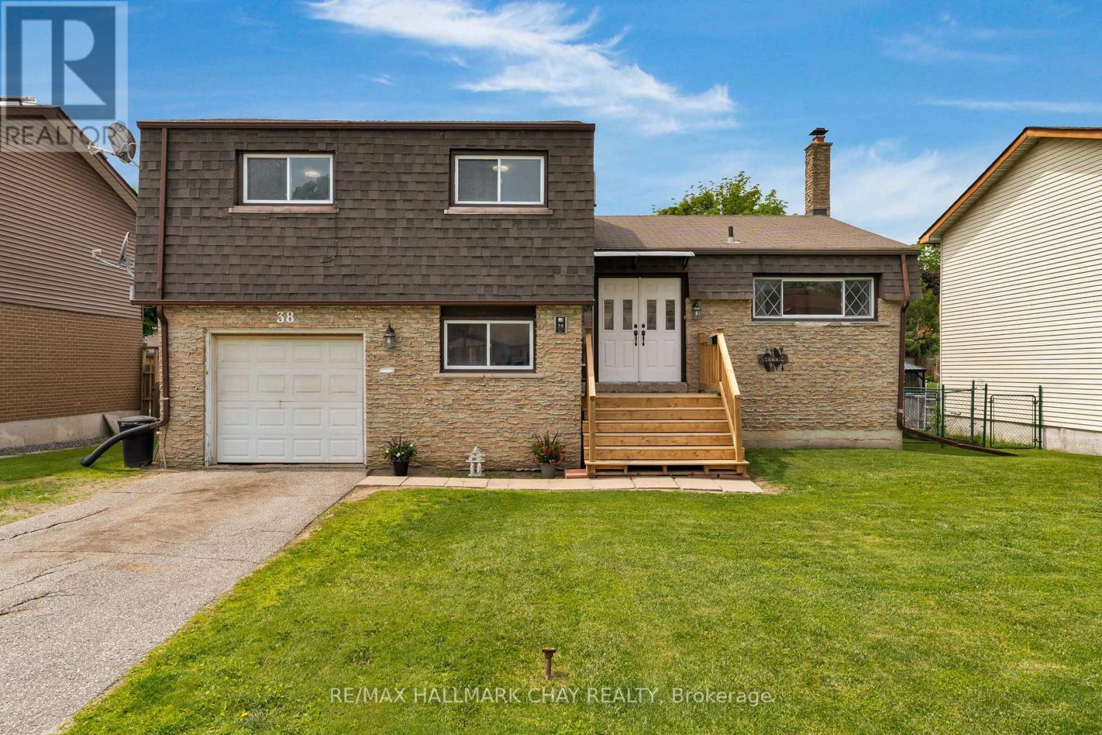 Property at 38 LANKIN BOULEVARD image 1