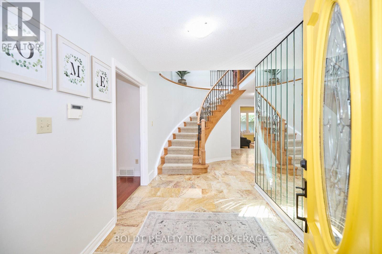 Property at 41 FARMINGTON DRIVE image 3