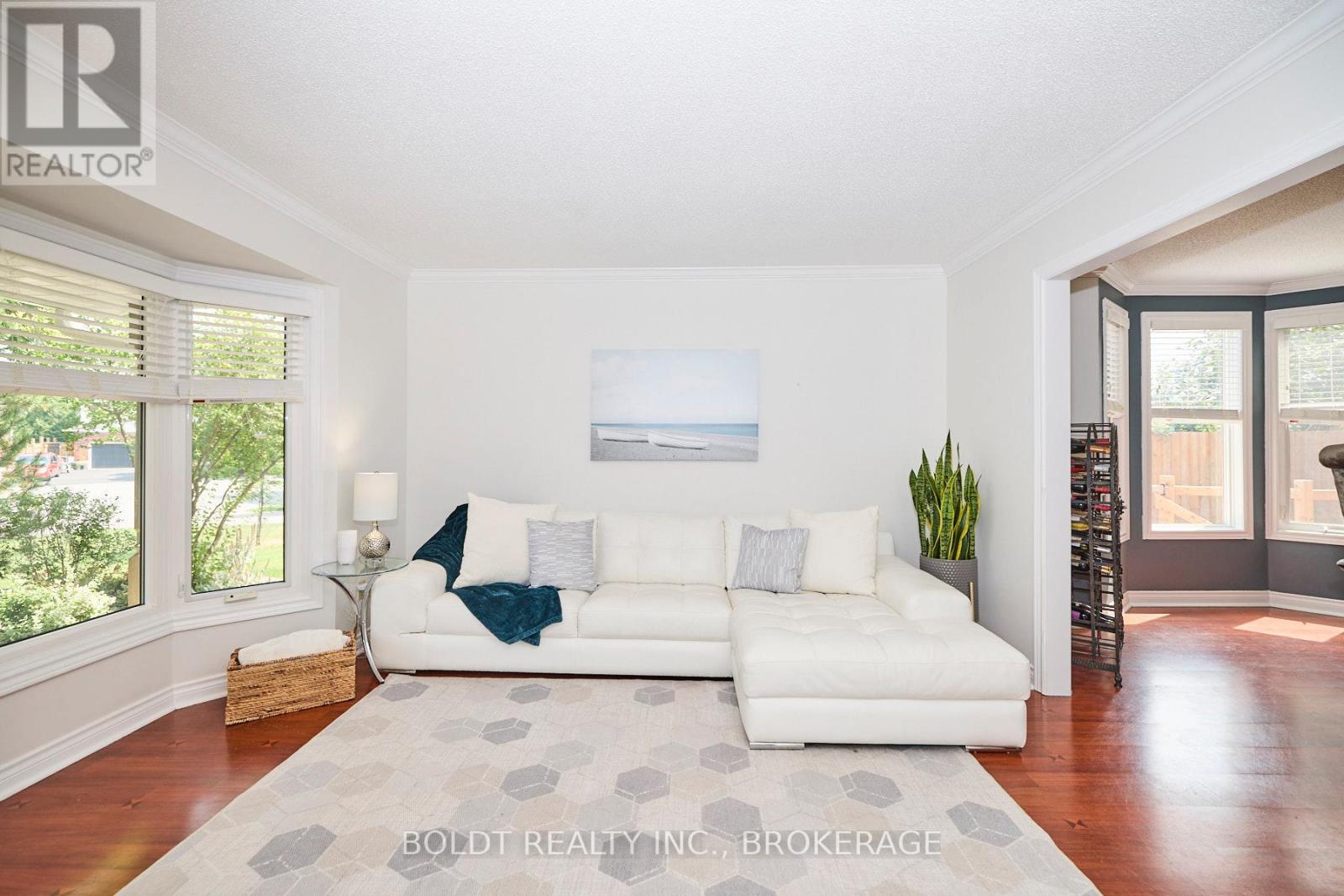 Property at 41 FARMINGTON DRIVE image 4