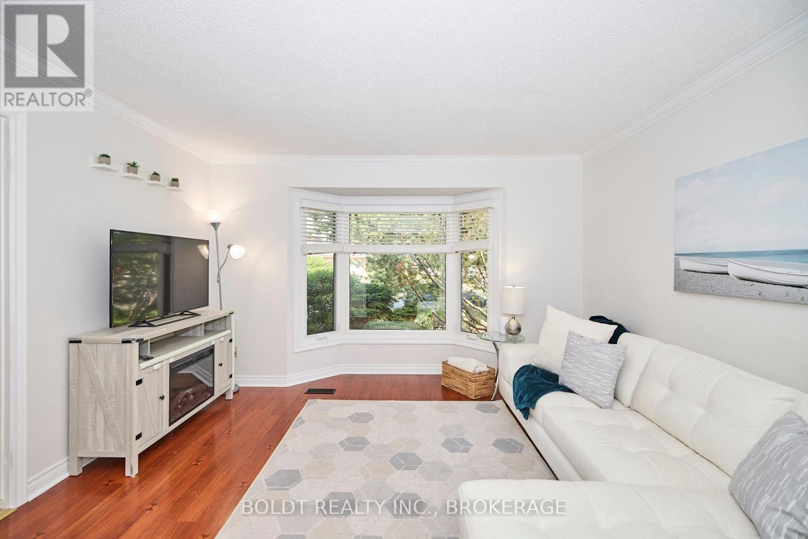 Property at 41 FARMINGTON DRIVE image 5