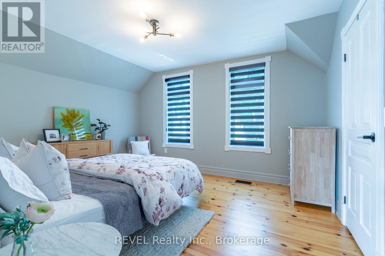 140 West Street, Port Colborne, Ontario  L3K 4E1 - Photo 26 - X12222604