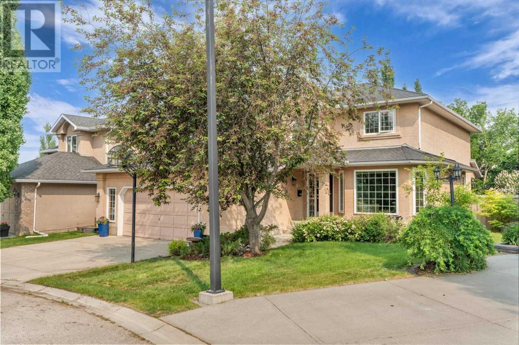 Property at 282 Mt Norquay Park SE image 2