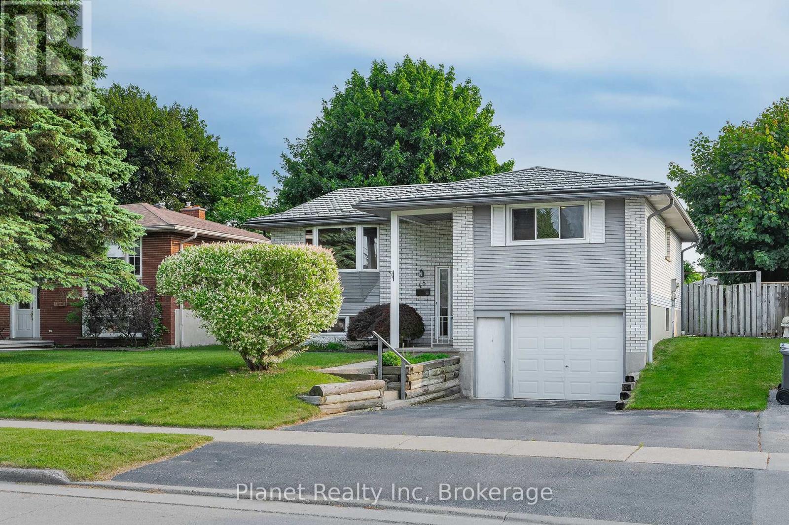 Property at 48 UPLANDS PLACE image 1