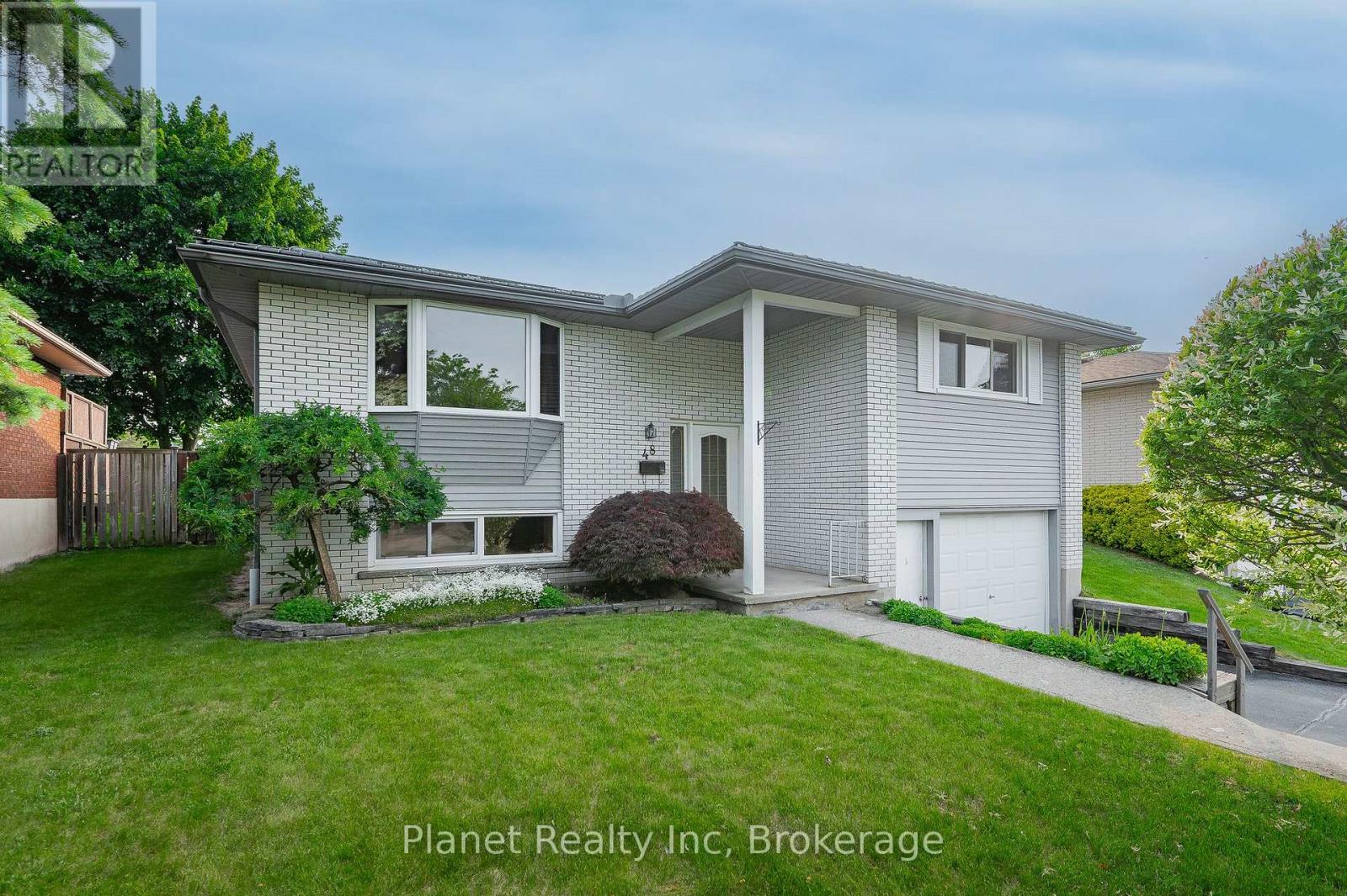 Property at 48 UPLANDS PLACE image 3