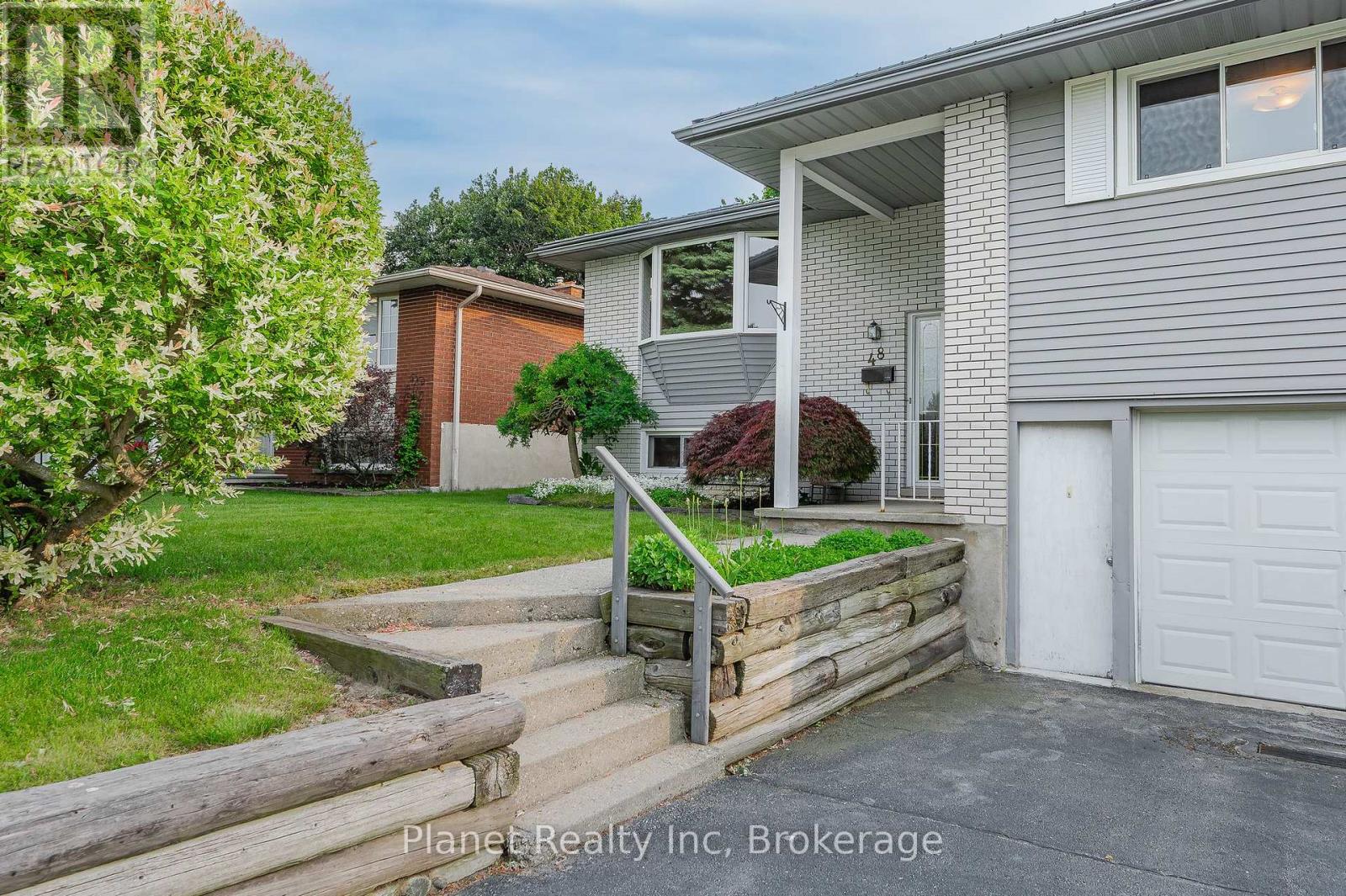 Property at 48 UPLANDS PLACE image 4
