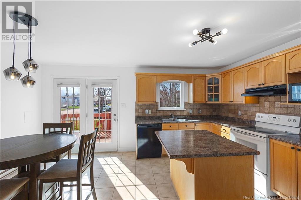 Property at 50 Stoneham Drive image 2