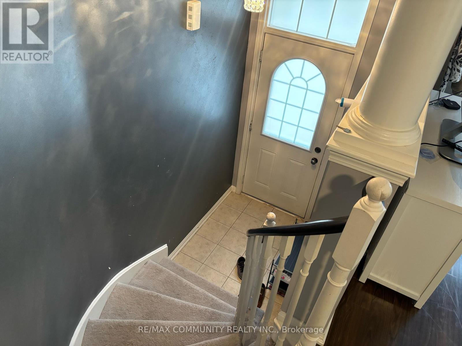 56 Farmstead Drive, Clarington (Bowmanville), Ontario  L1C 0K9 - Photo 3 - E12222555