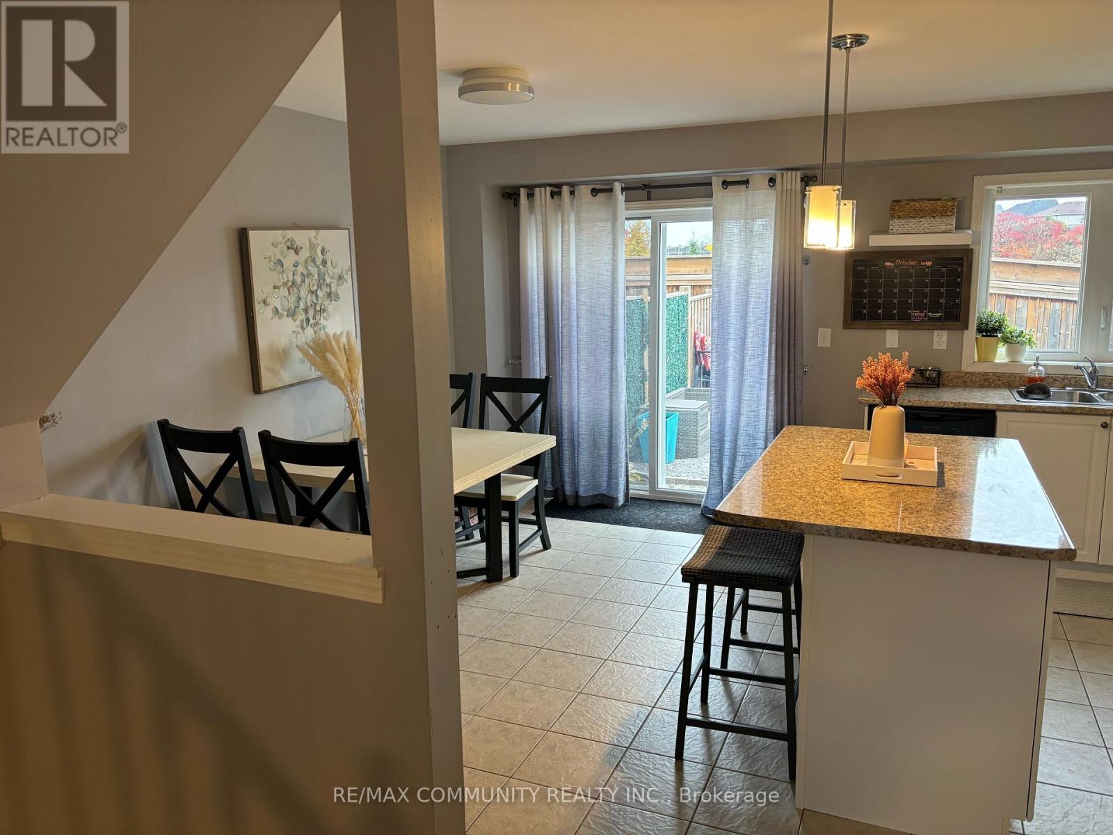 56 Farmstead Drive, Clarington (Bowmanville), Ontario  L1C 0K9 - Photo 9 - E12222555