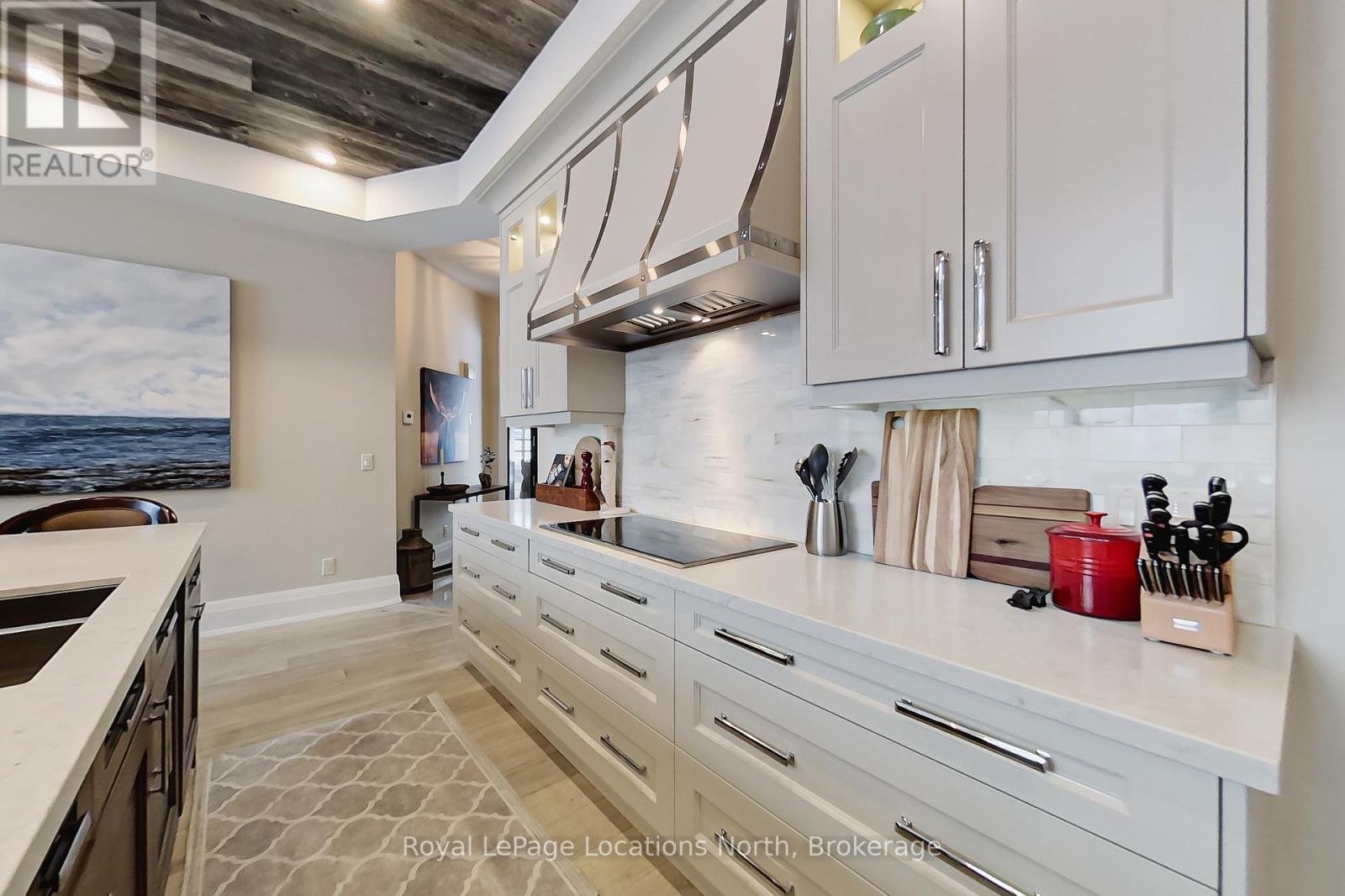 129 Georgian Bay Lane, Blue Mountains, Ontario  N0H 1J0 - Photo 19 - X12218042