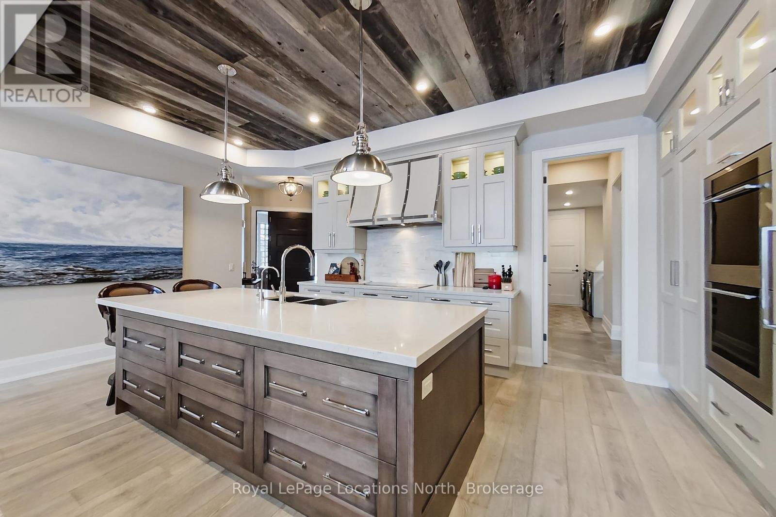 129 Georgian Bay Lane, Blue Mountains, Ontario  N0H 1J0 - Photo 18 - X12218042