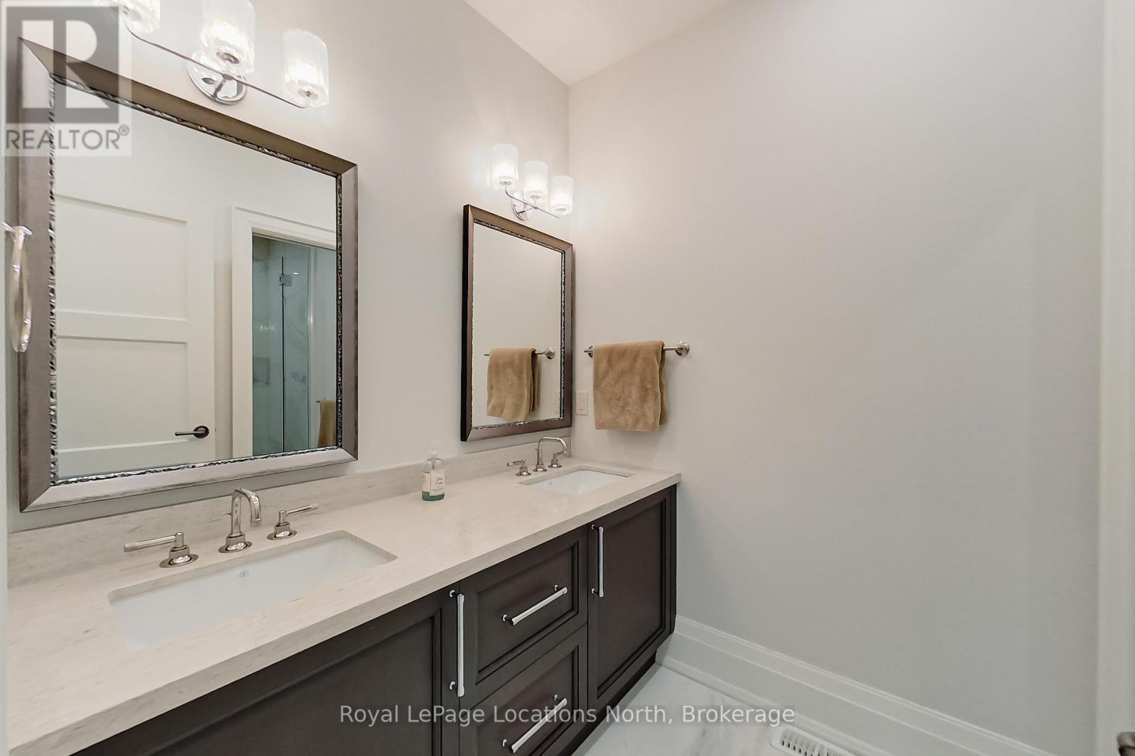 129 Georgian Bay Lane, Blue Mountains, Ontario  N0H 1J0 - Photo 35 - X12218042