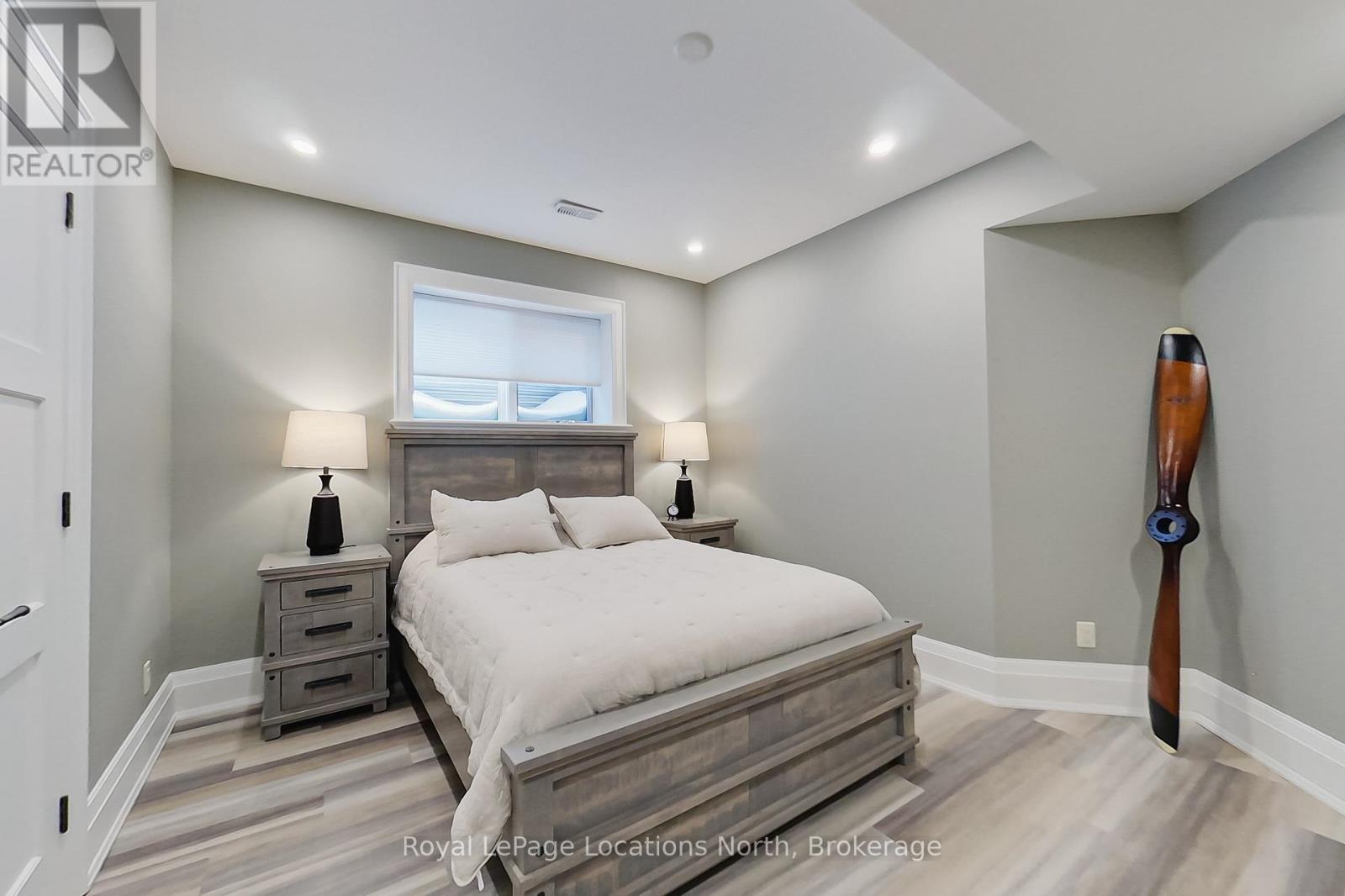 129 Georgian Bay Lane, Blue Mountains, Ontario  N0H 1J0 - Photo 39 - X12218042