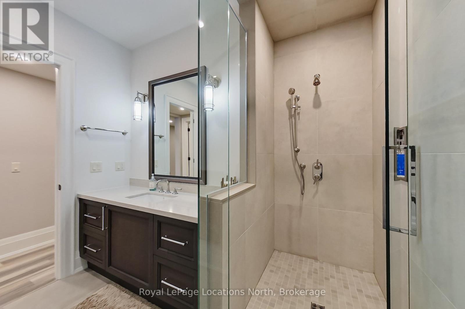 129 Georgian Bay Lane, Blue Mountains, Ontario  N0H 1J0 - Photo 41 - X12218042