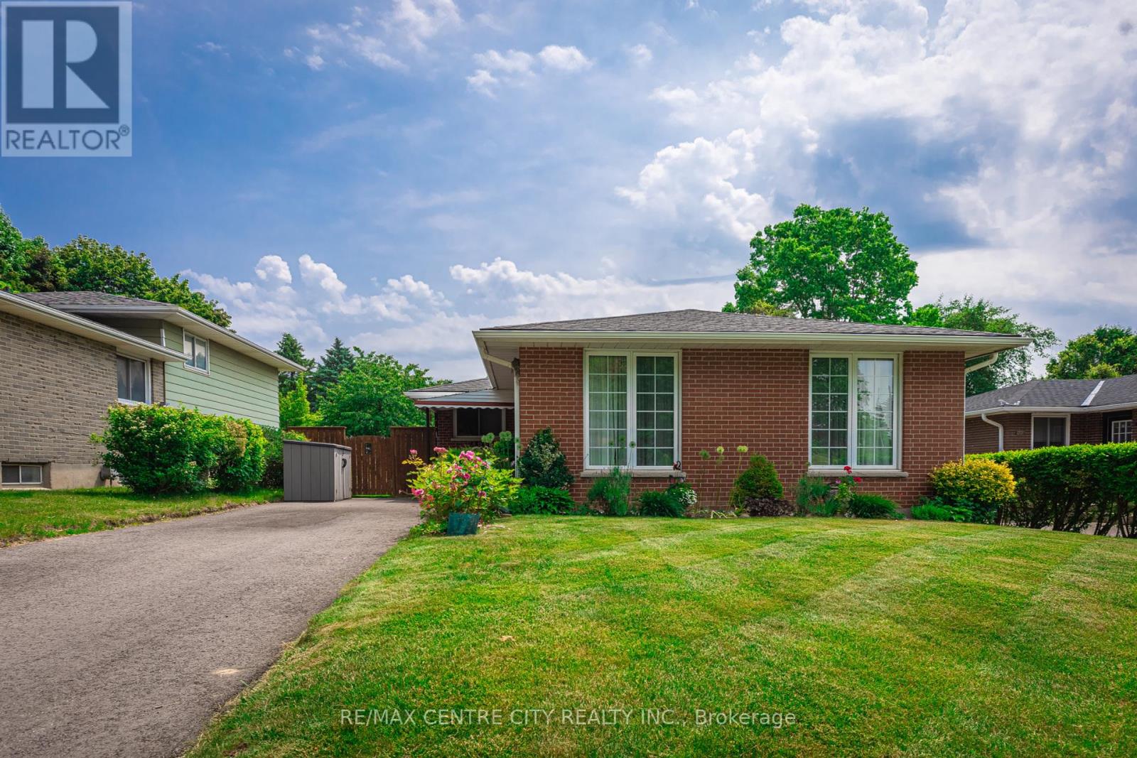 Property at 482 CASTLEGROVE BOULEVARD image 1