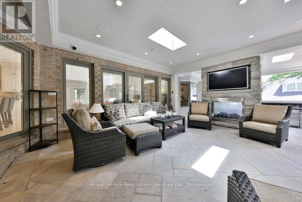 24 Raymar Place, Oakville, Ontario L6J 6M1 - Photo 25 - W12222696