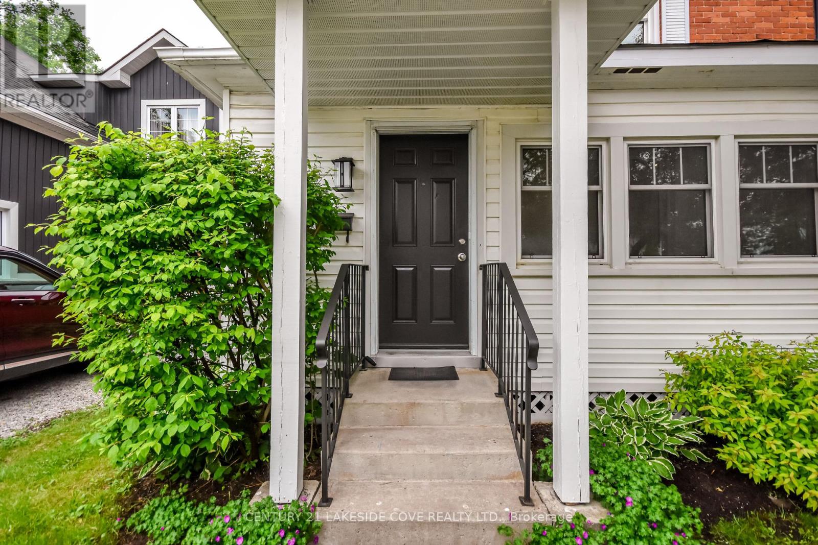Property at 74 PENETANG STREET image 4