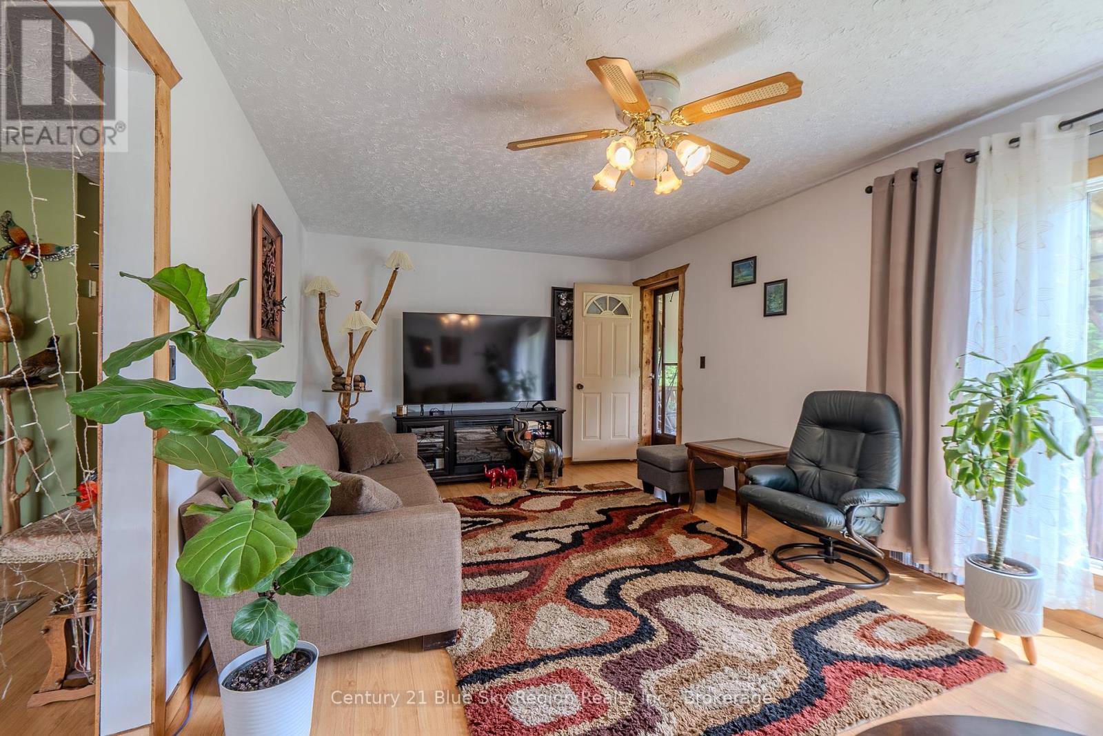 216 Pantenaude Road, West Nipissing, Ontario  P0H 1M0 - Photo 13 - X12222618