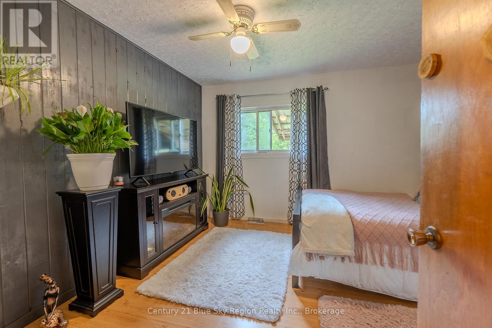 216 Pantenaude Road, West Nipissing, Ontario  P0H 1M0 - Photo 15 - X12222618