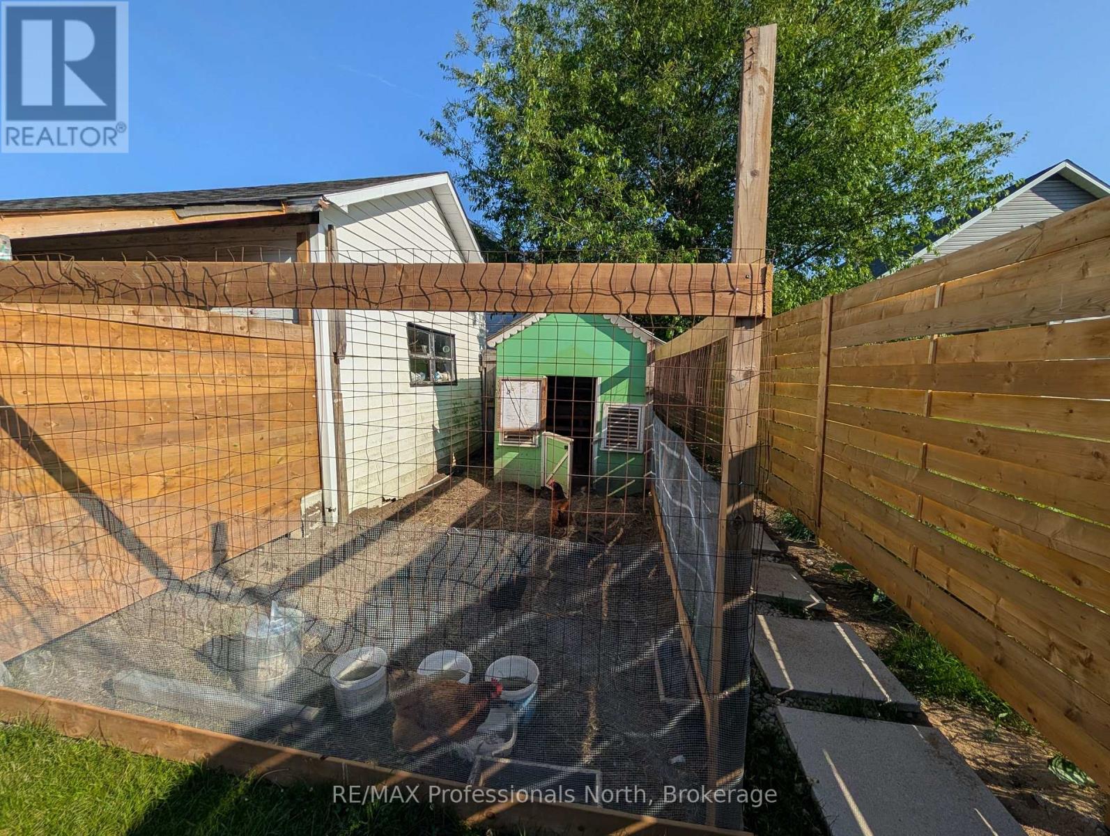 27 Lincoln Avenue, South River, Ontario  P0A 1X0 - Photo 10 - X12222650