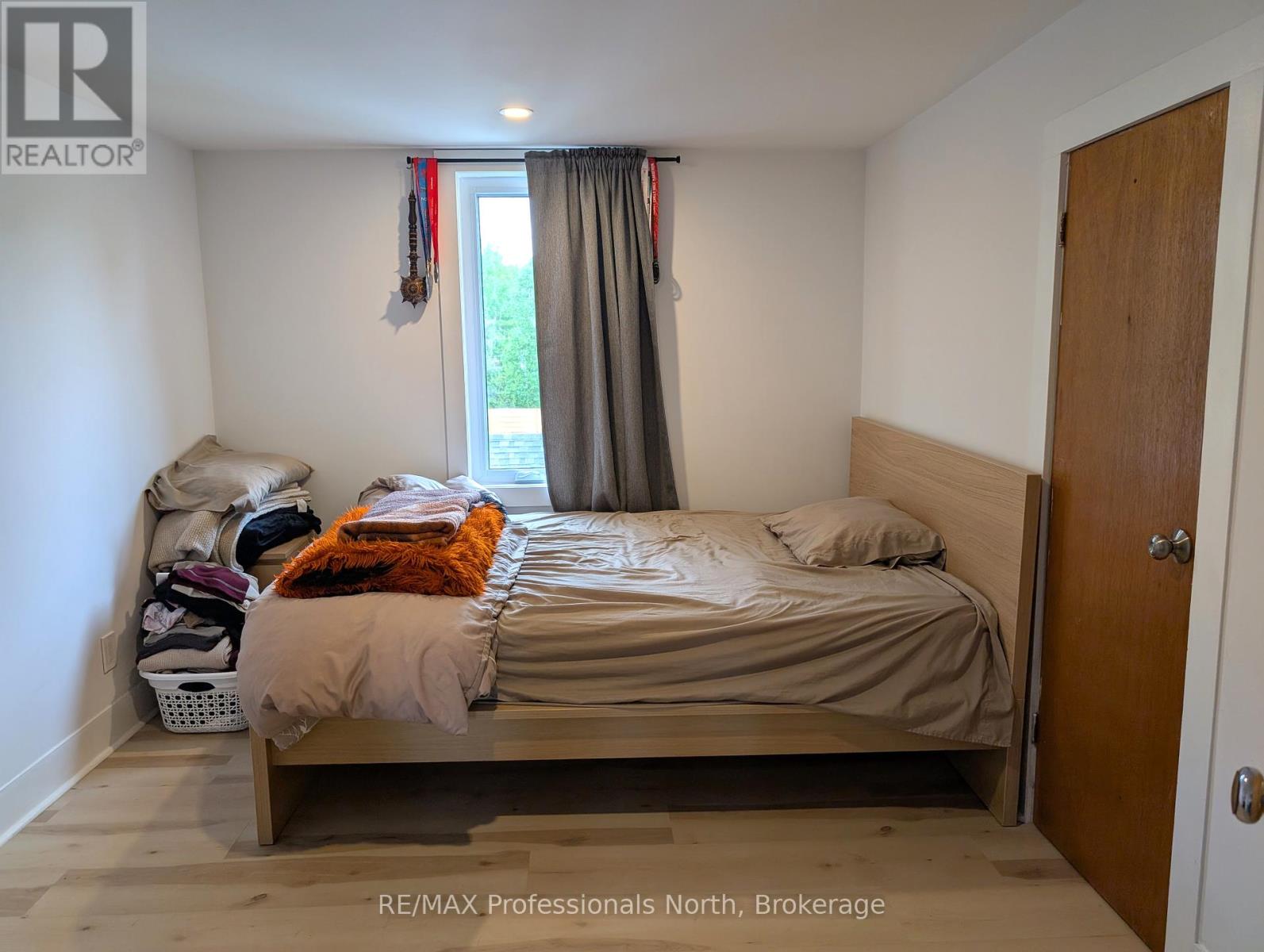 27 Lincoln Avenue, South River, Ontario  P0A 1X0 - Photo 23 - X12222650