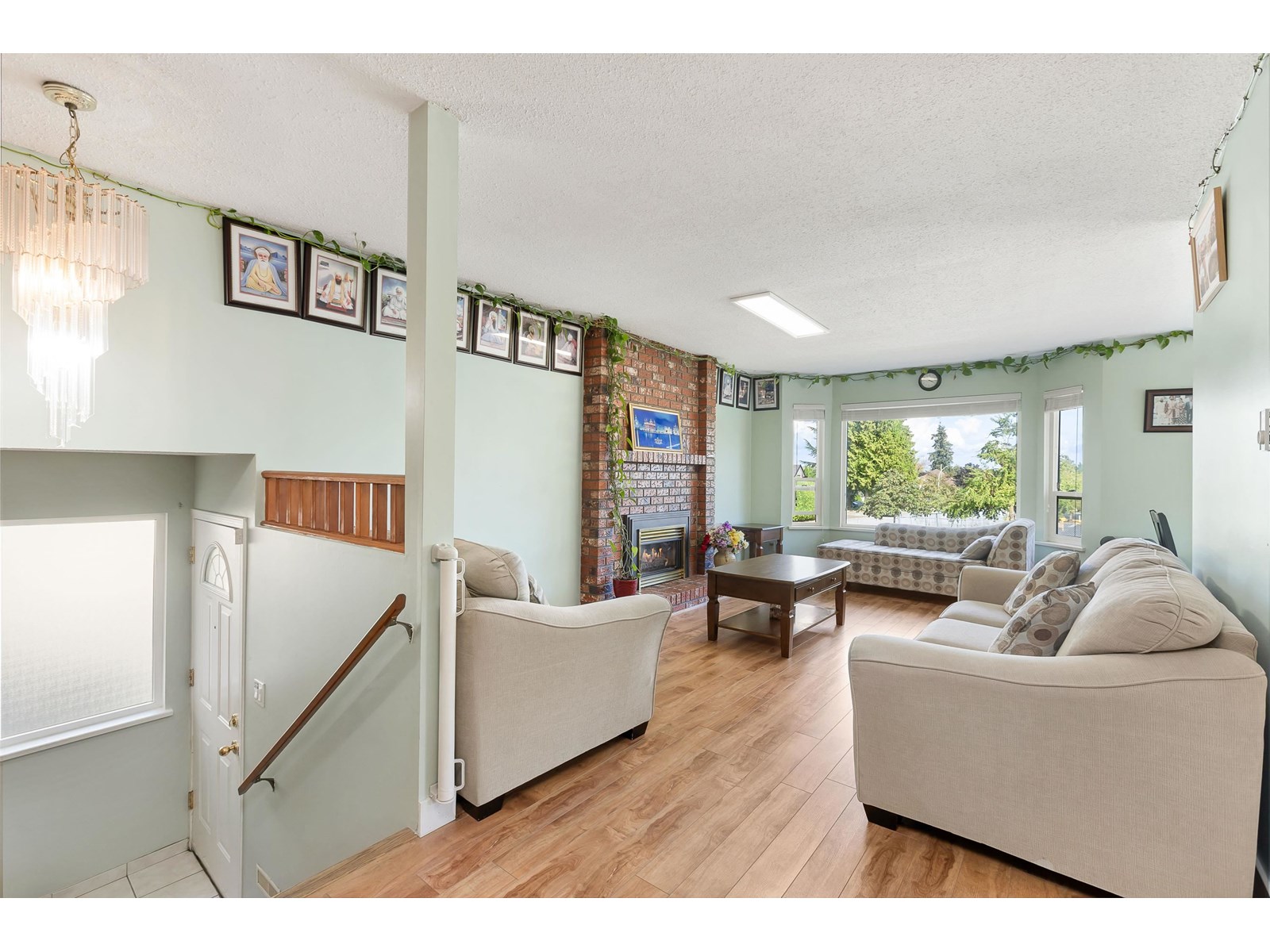Property at 6559 131 STREET image 4