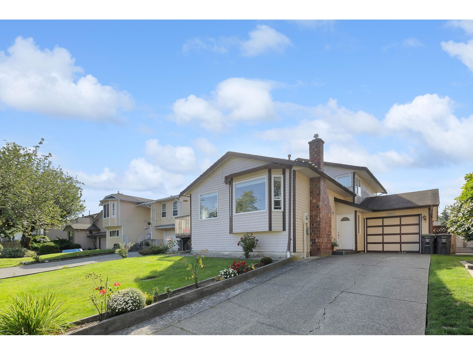 Property at 6559 131 STREET image 1