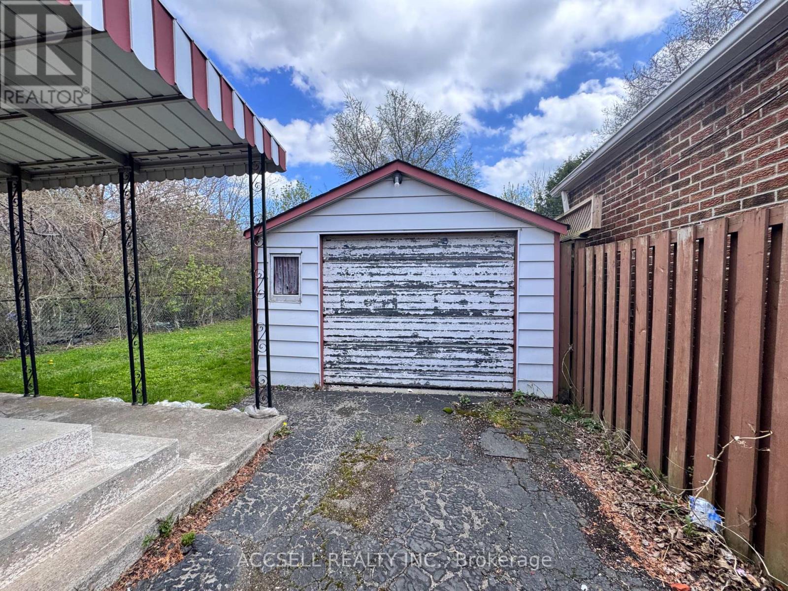 Property at 493 DAWES ROAD image 5
