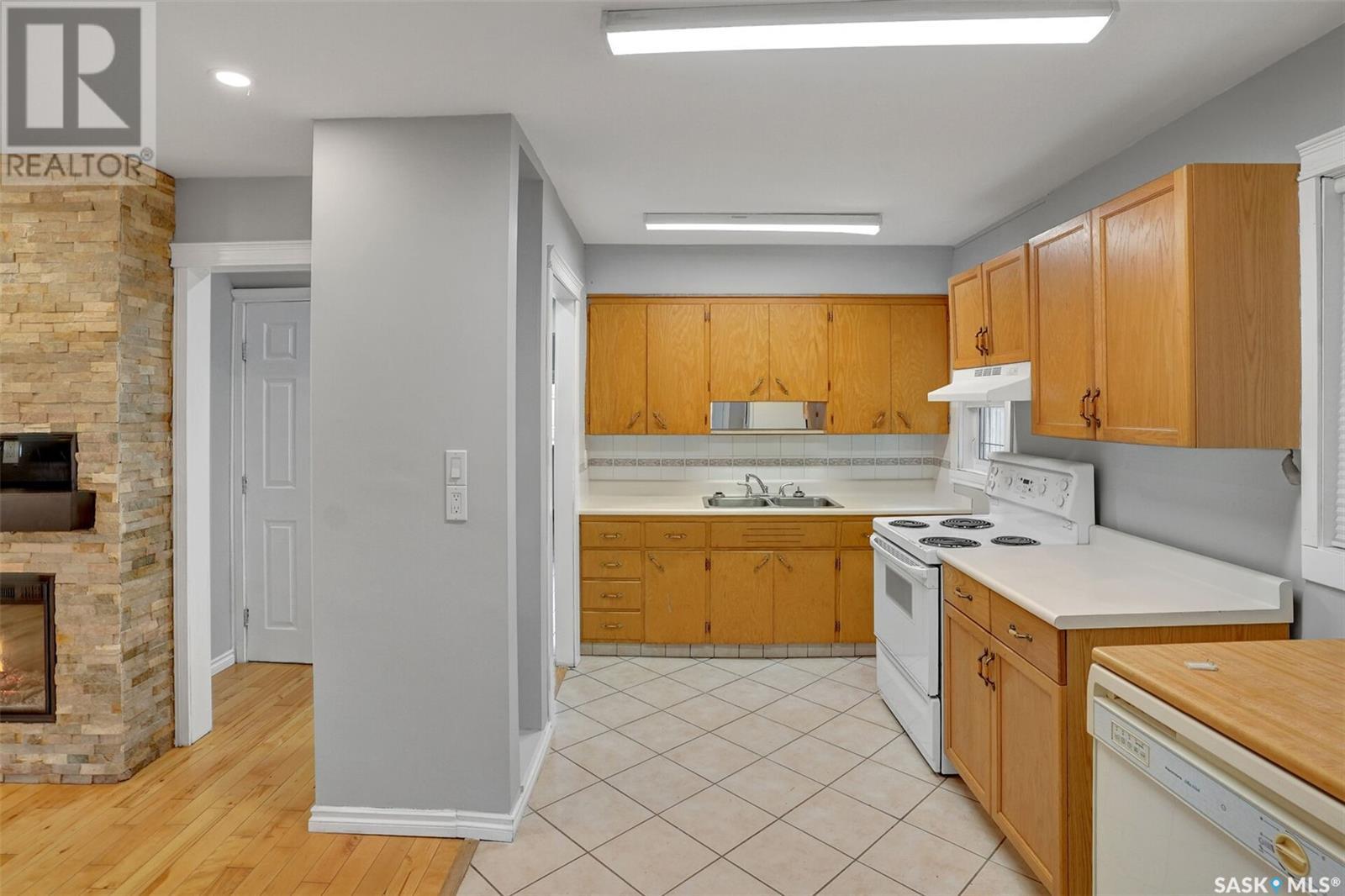 Property at 1143 Wascana STREET image 5
