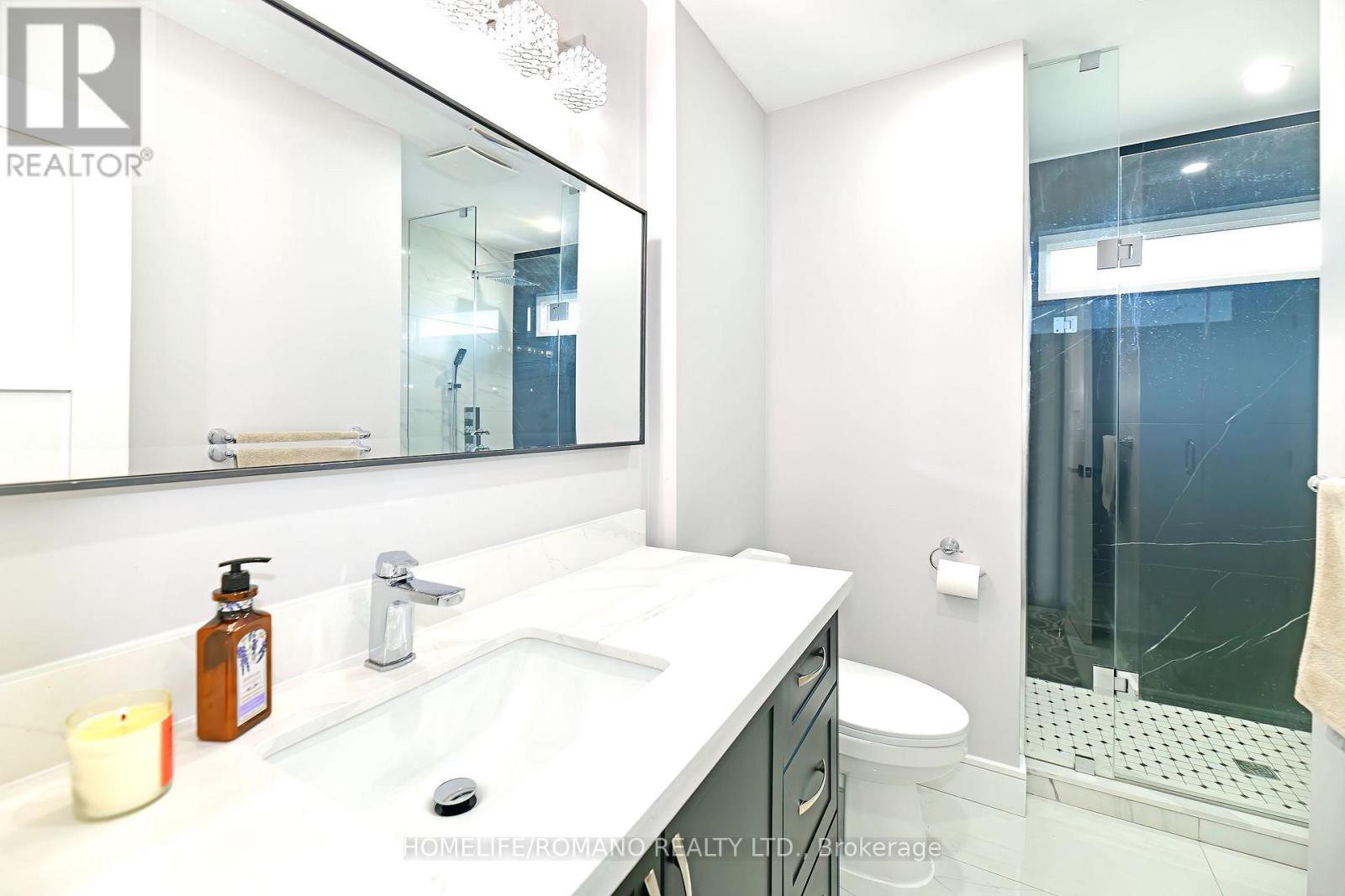 826 Krosno Boulevard W, Pickering (Bay Ridges), Ontario  L1W 1G9 - Photo 20 - E12222712