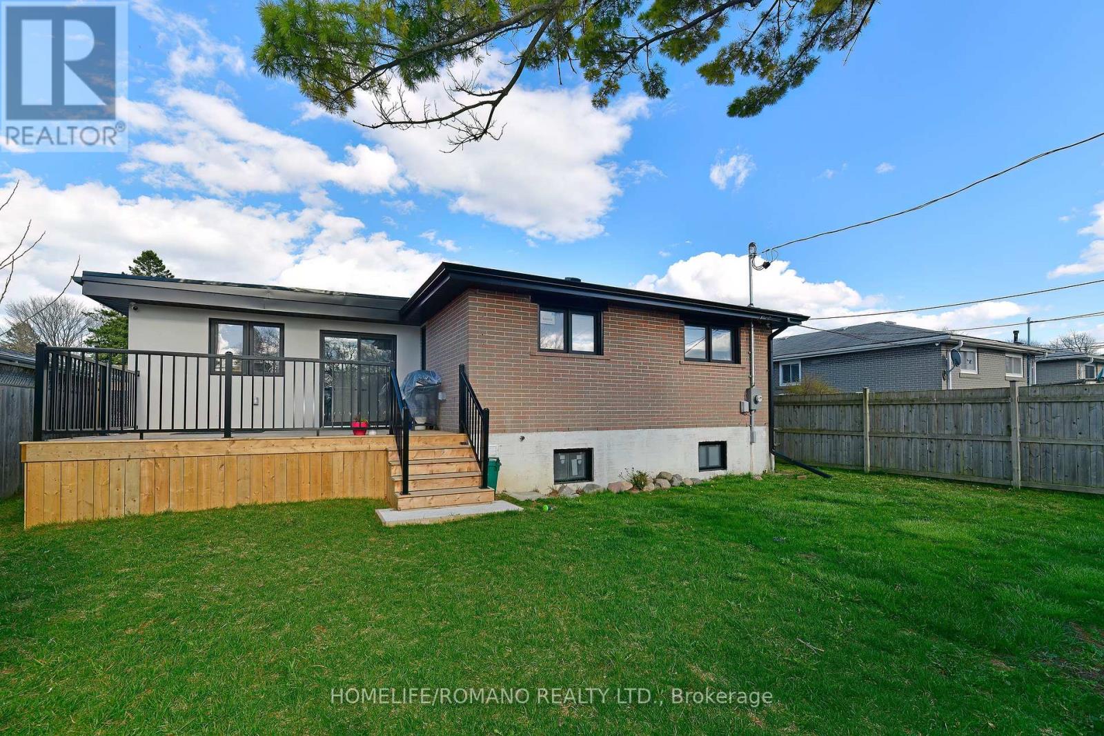 826 Krosno Boulevard W, Pickering (Bay Ridges), Ontario  L1W 1G9 - Photo 36 - E12222712