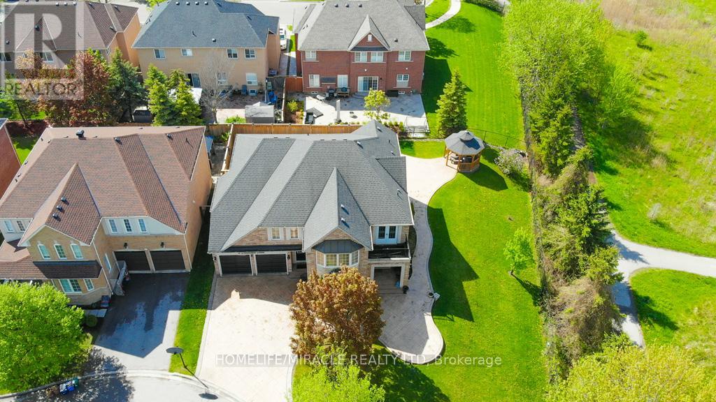 Property at 6 MACKELLAR COURT image 2