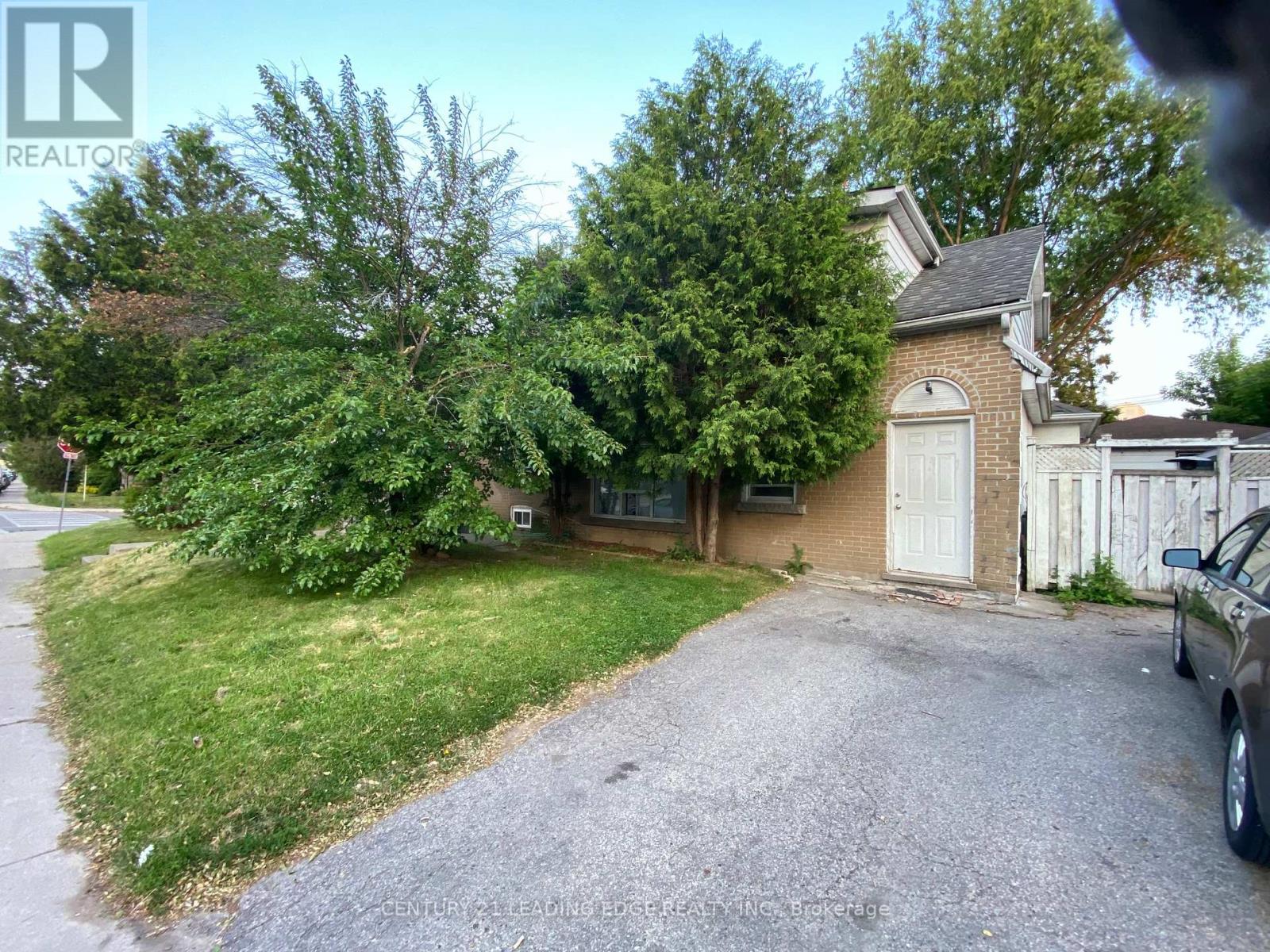 Property at 82 MEIGHEN AVENUE image 3