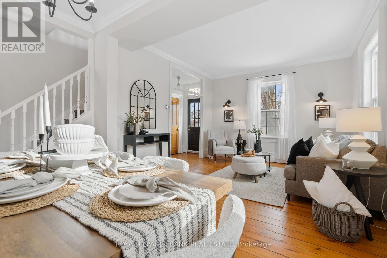 Property at 203 BROCK STREET W image 1