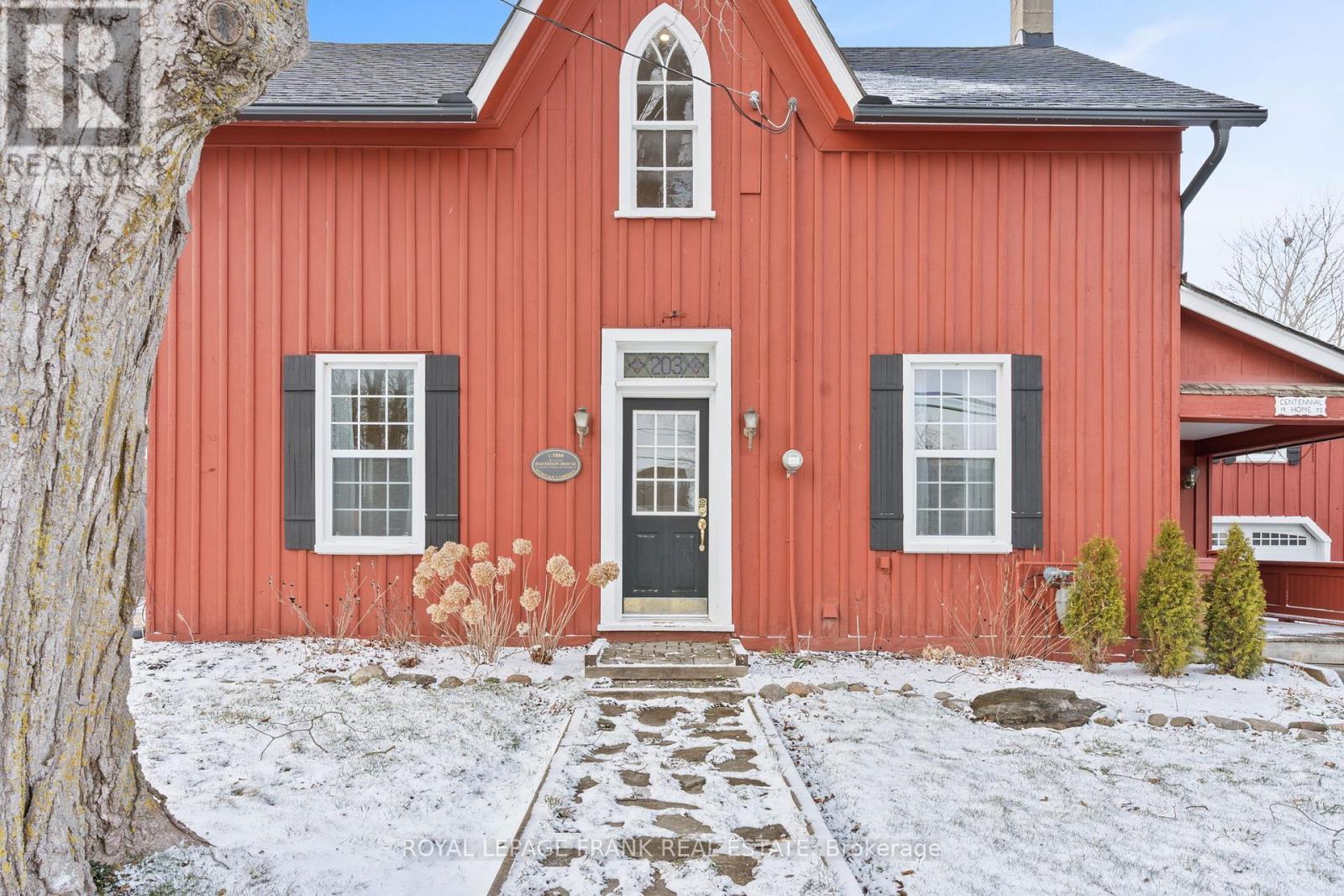 Property at 203 BROCK STREET W image 3