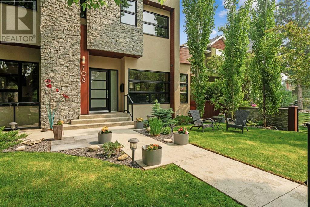 Property at 708 33A Street NW image 2