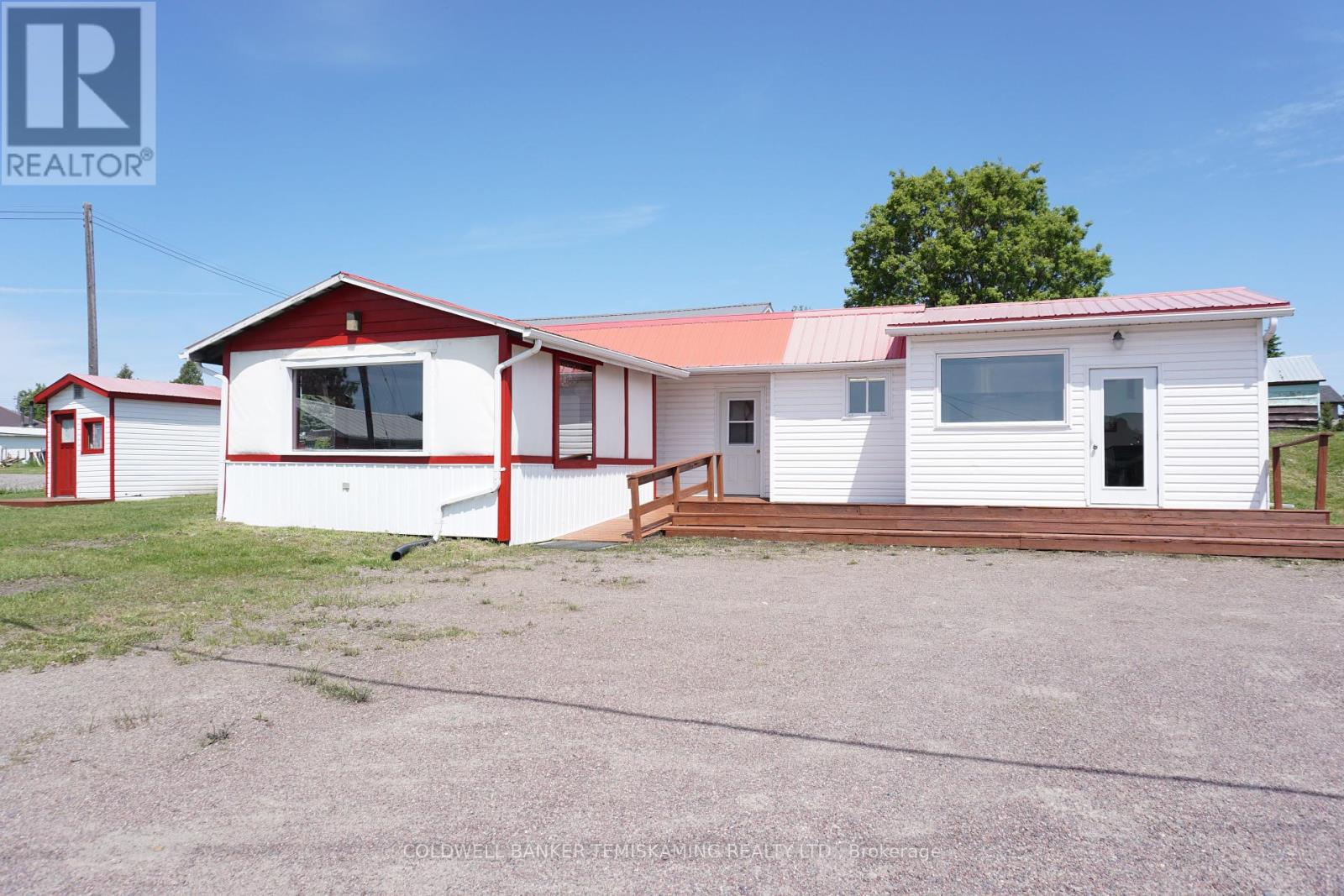 15 Front Street, James, Ontario  P0J 1G0 - Photo 1 - T12222856