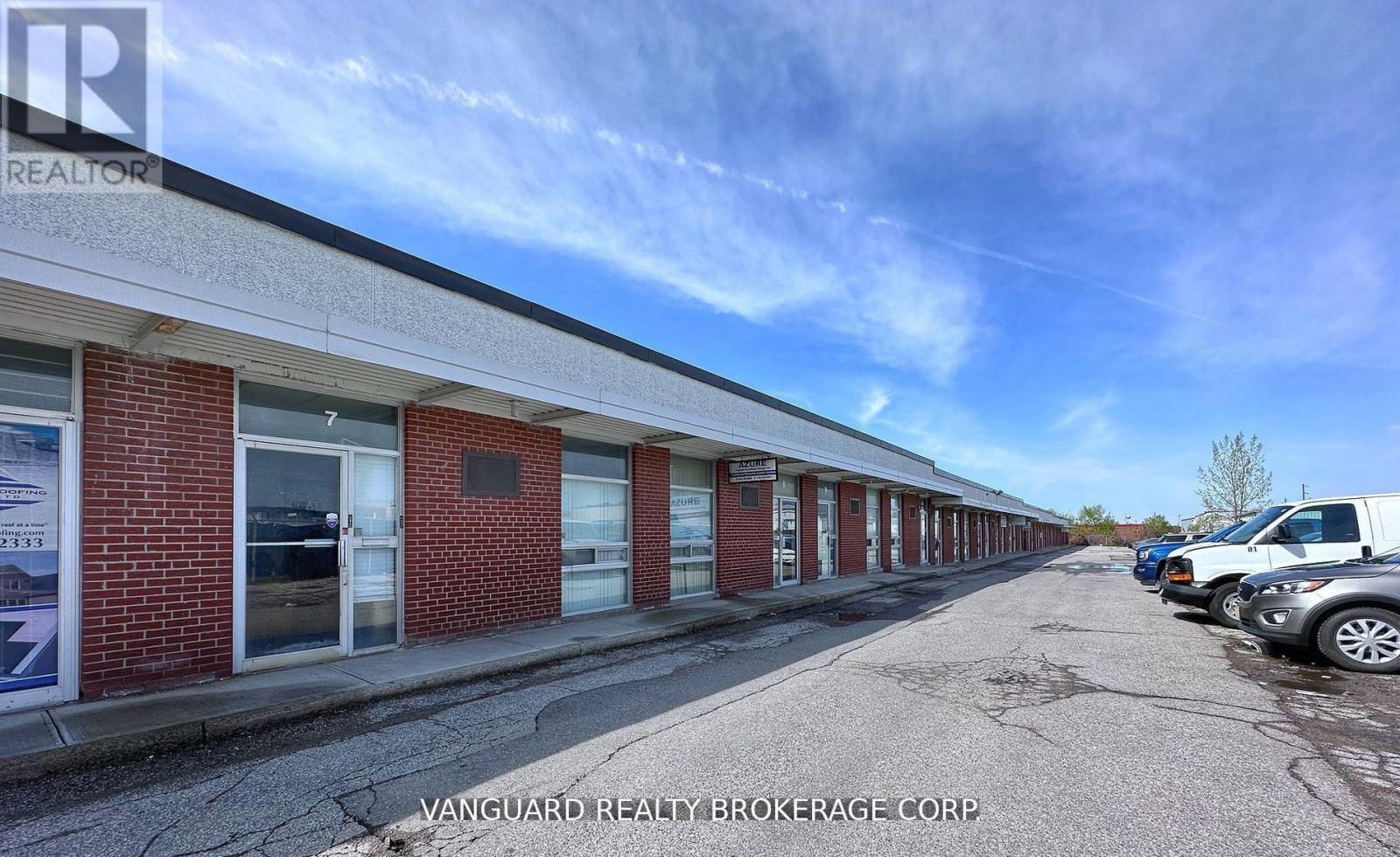 2-3 - 90 Signet Drive, Toronto, Ontario  M9L 1T5 - Photo 2 - W12222628