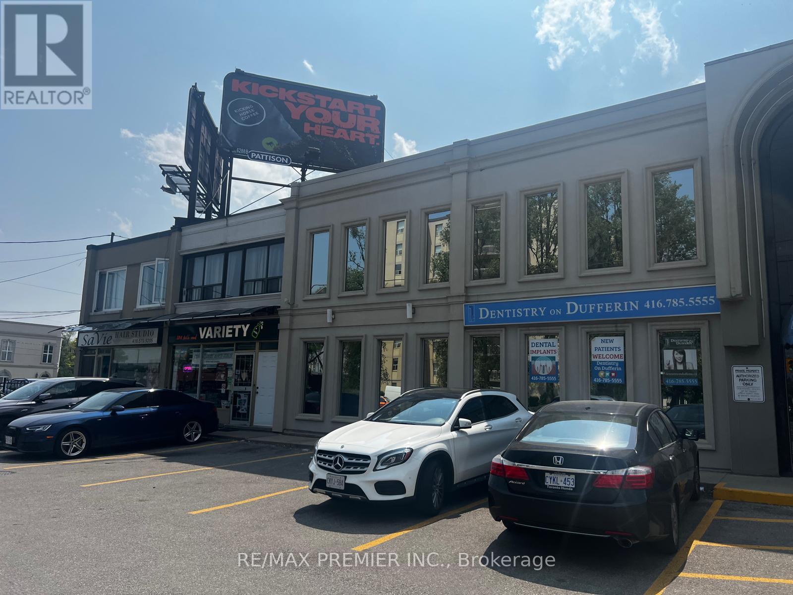2986 Dufferin Street, Toronto (Yorkdale-Glen Park), Ontario  M6B 3T3 - Photo 19 - W12222678