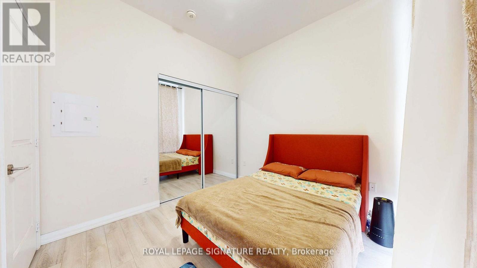 107 - 65 Watergarden Drive, Mississauga (Hurontario), Ontario  L5R 0G6 - Photo 13 - W12222764