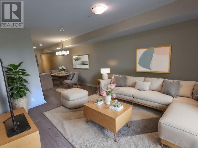 208 2889 E 1ST AVENUE, vancouver, British Columbia V5M0G2