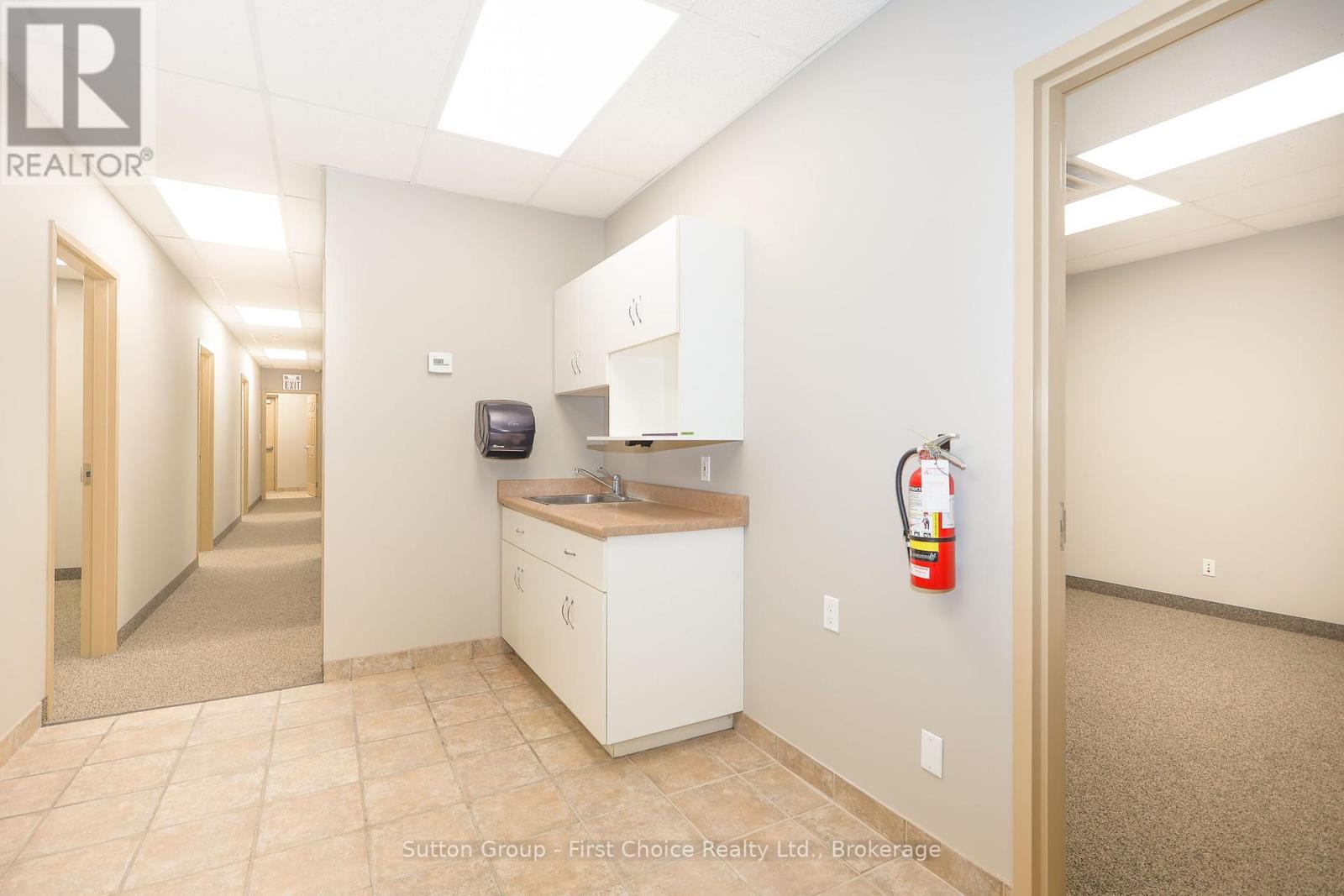 154 Downie Street, Stratford, Ontario  N5A 1X1 - Photo 11 - X12222858