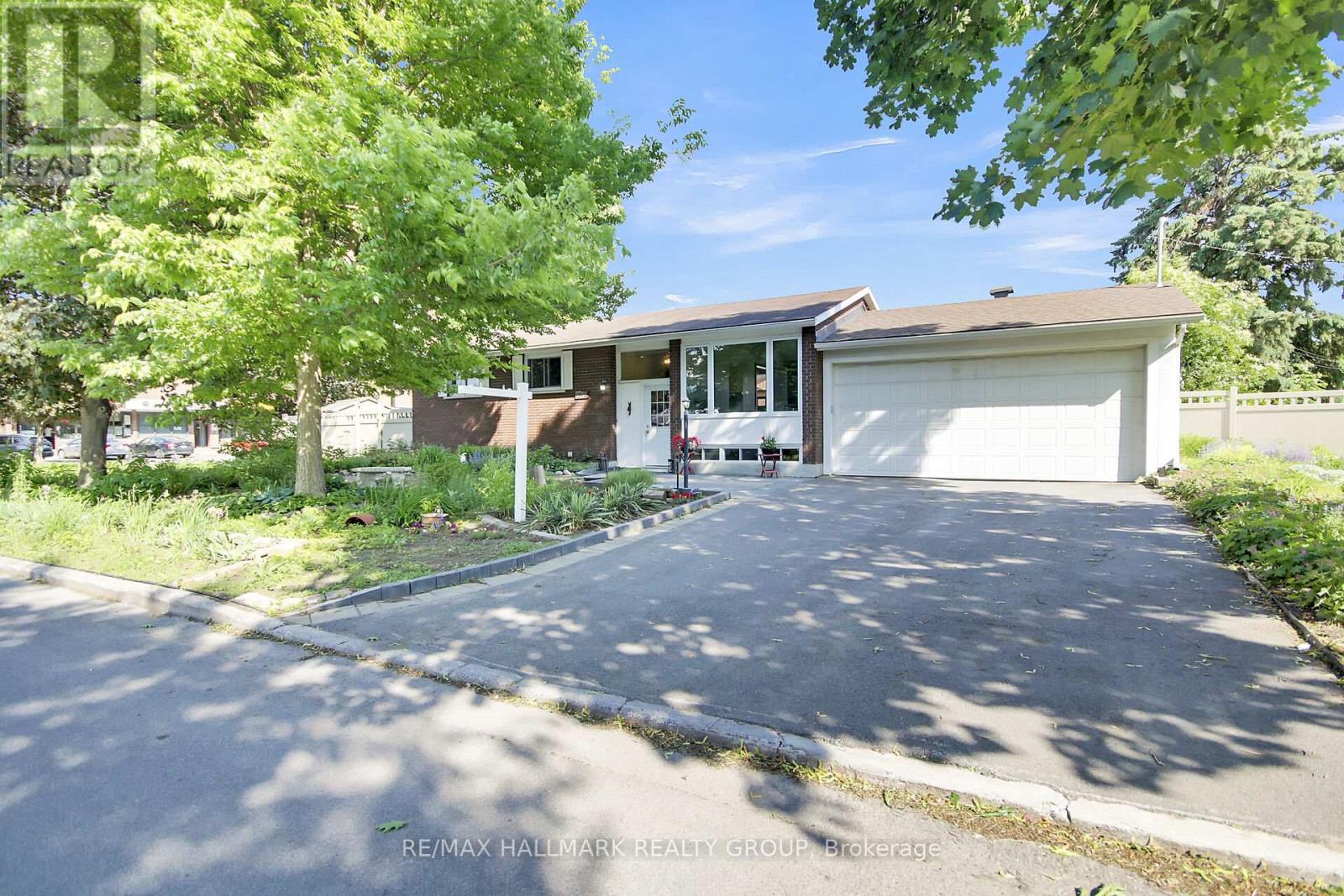 Property at 2286 ELMIRA DRIVE image 2
