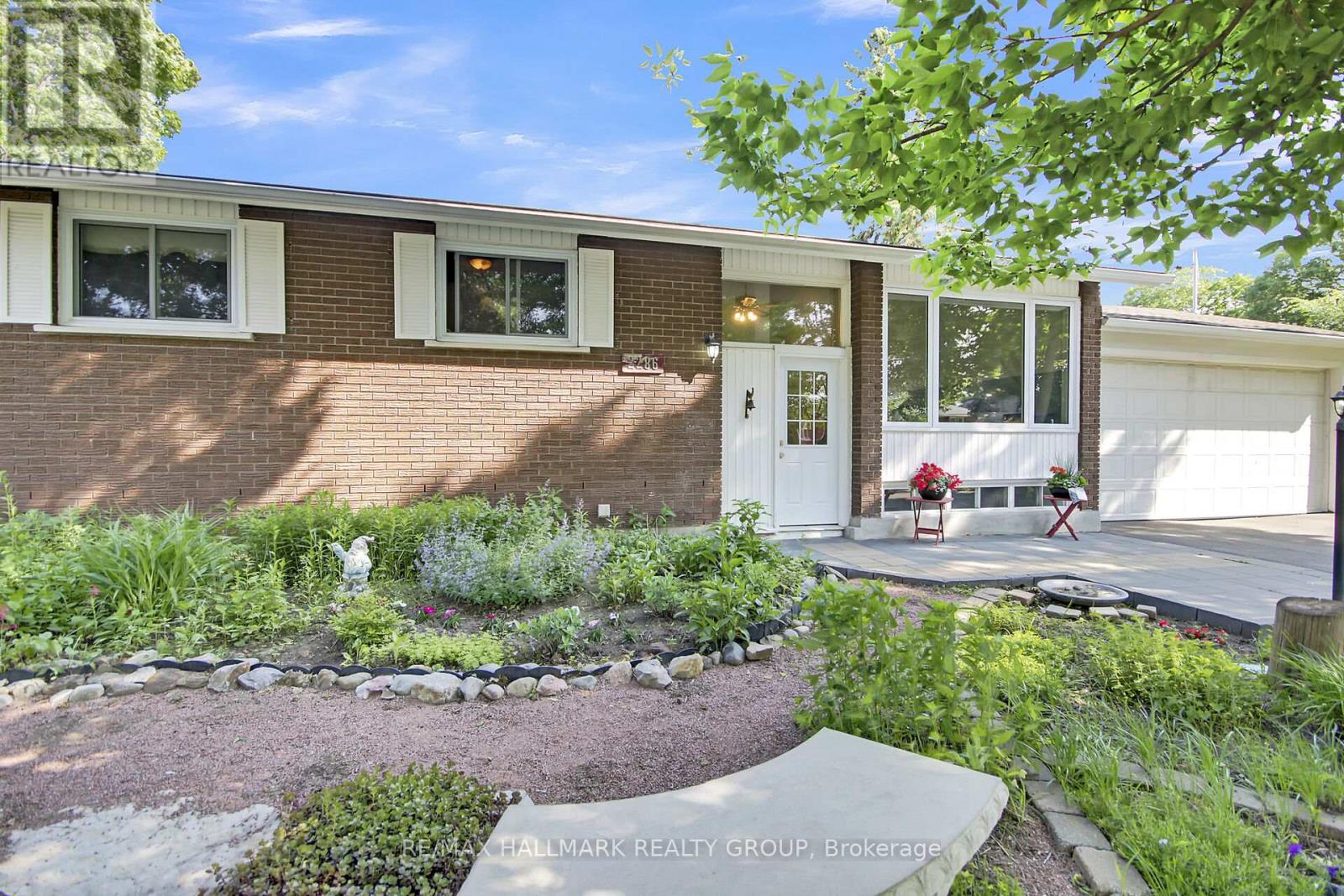 Property at 2286 ELMIRA DRIVE image 4