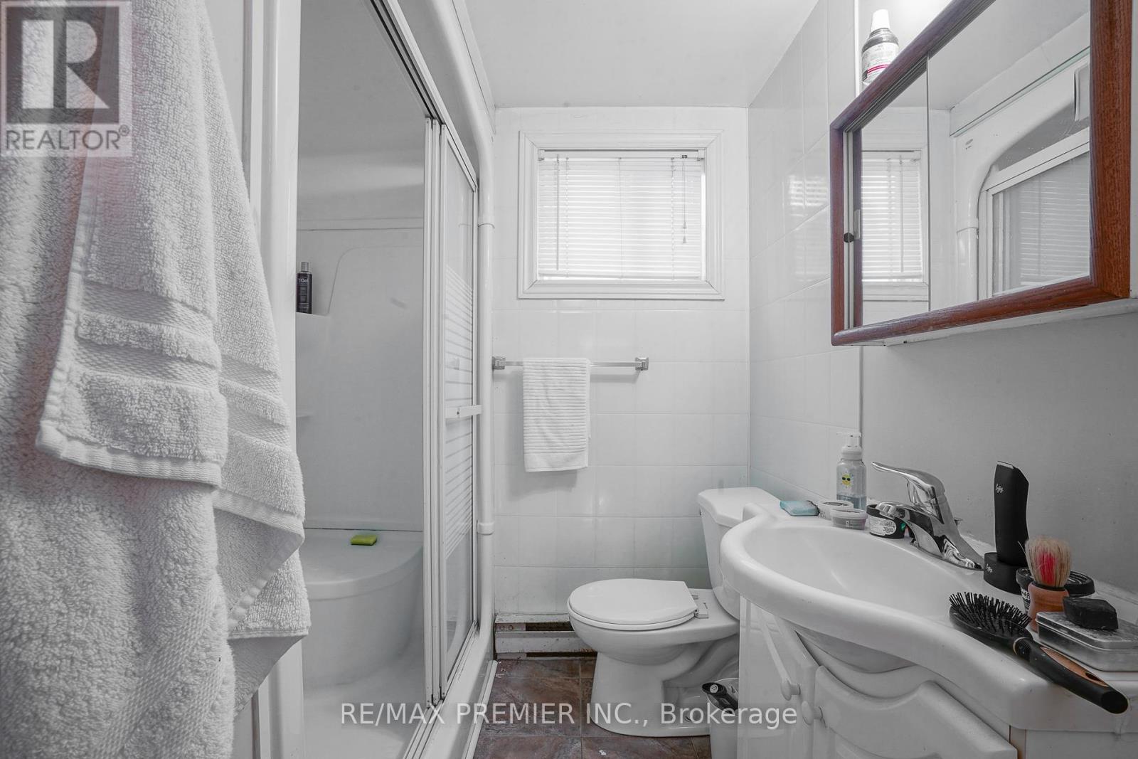 Property at 644 SRIGLEY STREET image 2